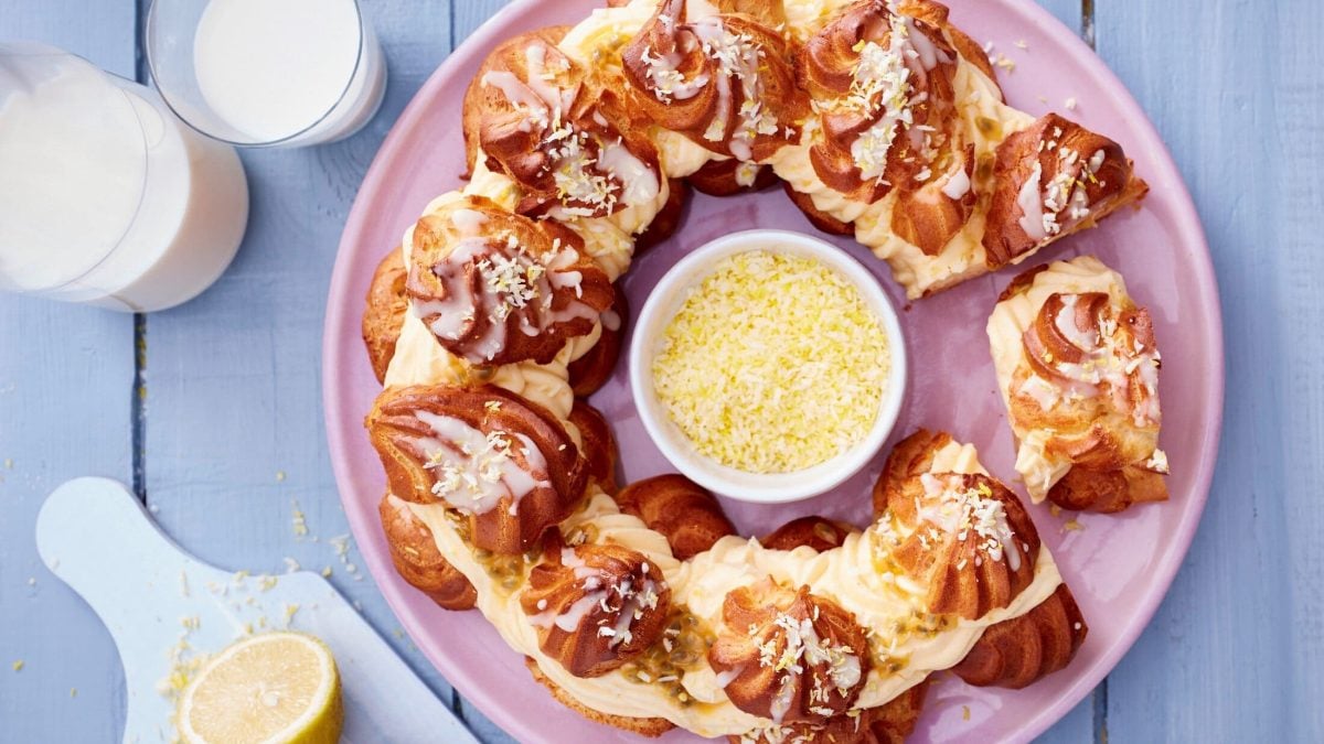 Profiteroles Kranz