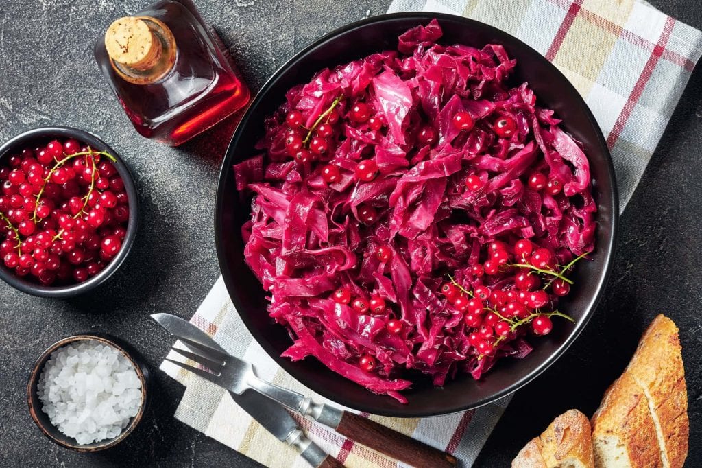 Wie bleibt Rotkohl beim Kochen rot?Mit diesem einfachen Trick bleibt die Farbe erhalten