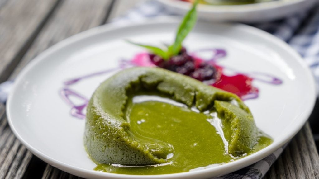 Matcha-Eistee: Lieblings-Eistee für diesen Sommer! - EAT CLUB