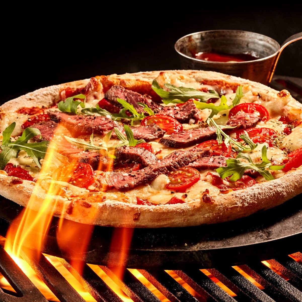 Pizza auf dem Grill: Mit Pizzastein und diesem Teig wird’s ein Hit