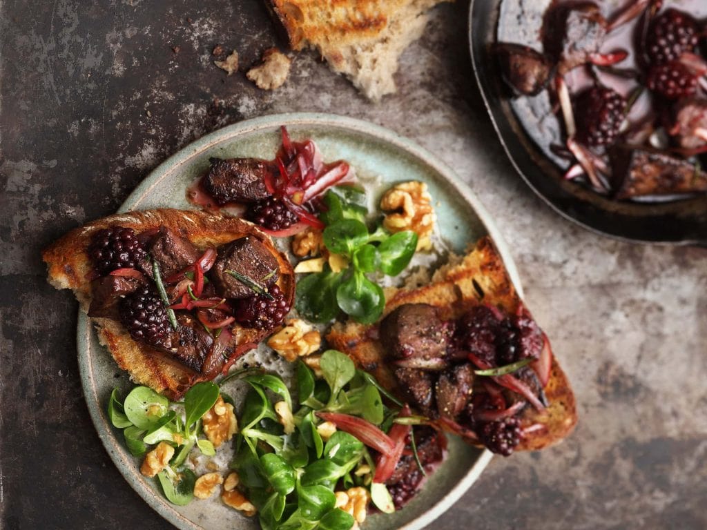 “Into the Wild” – 75 Wild-Rezepte für nachhaltigen Fleischgenuss