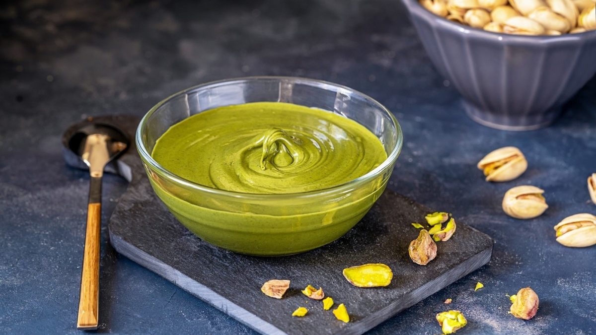 Pistaziencreme: Einfaches Rezept aus 5 Zutaten - EAT CLUB