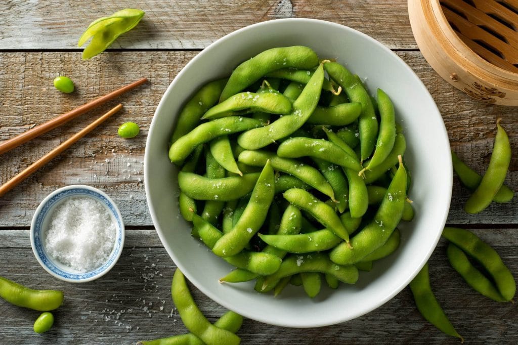 Edamame: Warum du die japanischen Bohnen unbedingt probieren musst