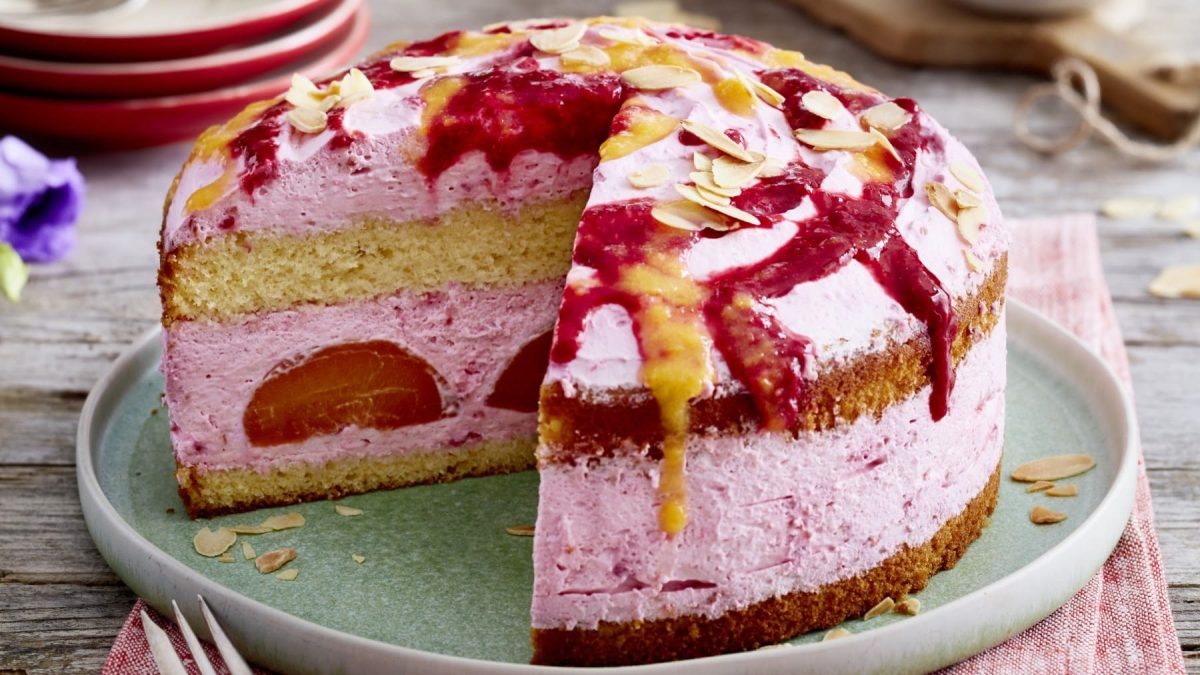 Pfirsich Melba Torte: himmlisch cremig - EAT CLUB