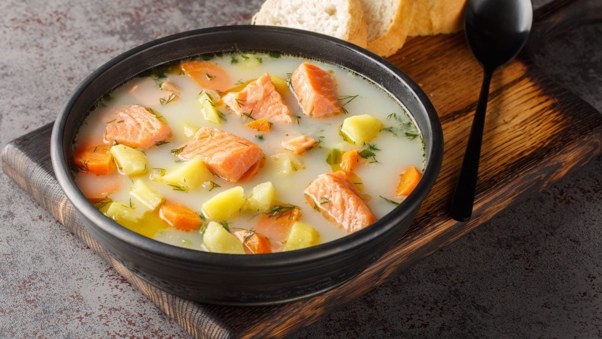 Kartoffel-Lachs-Suppe – einfacher Suppengenuss - EAT CLUB