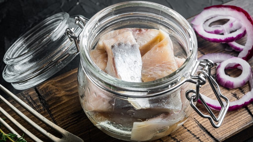 Hering einlegen: Tipps & Rezept