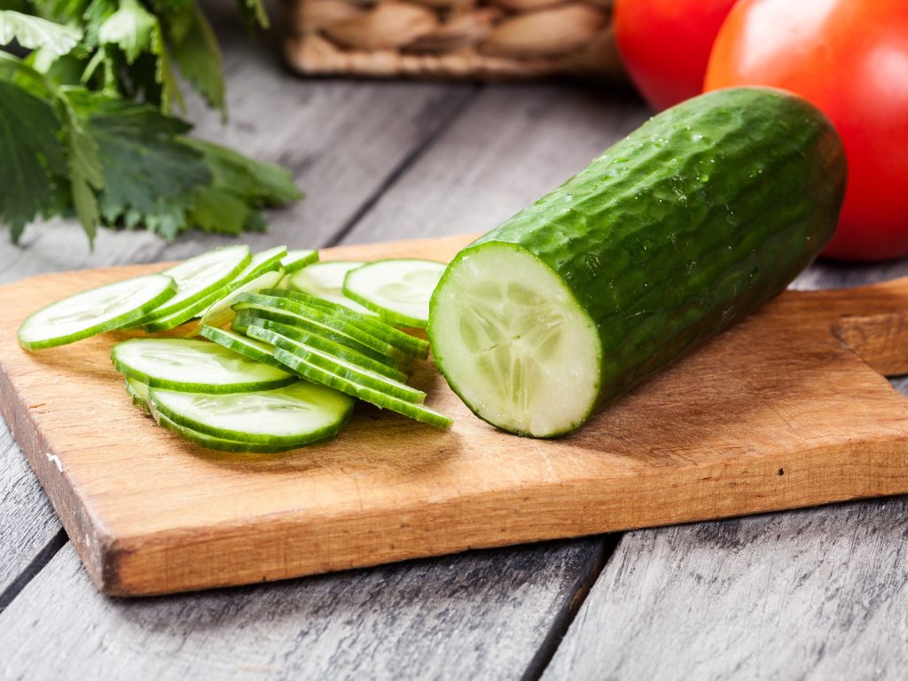 Endlich mal erklärt: Muss man Gurken schälen?