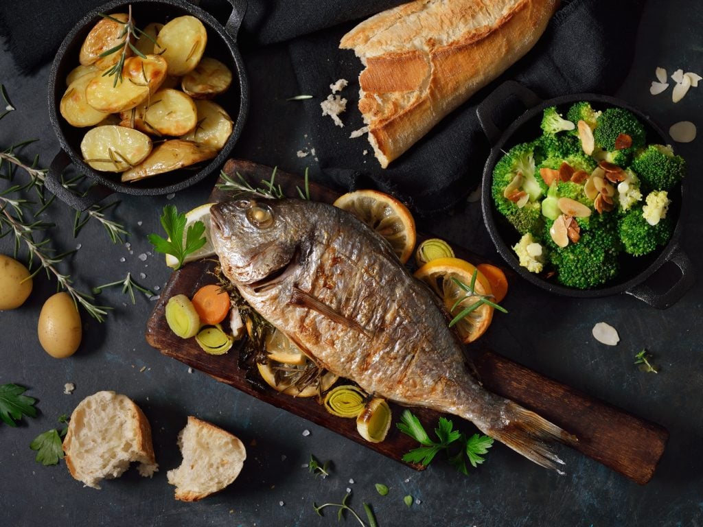 Fisch-Gerichte für Anfänger*innen: 21 schnelle Ideen, die immer gelingen