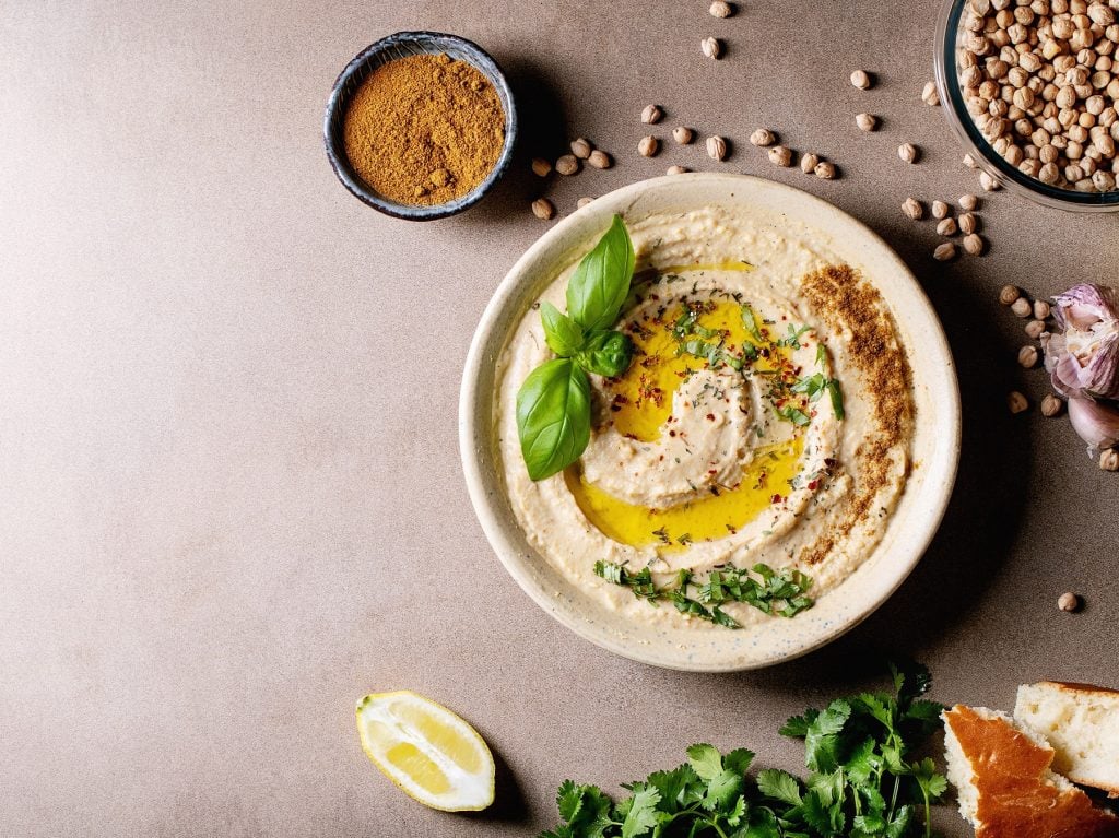 Hummus gesund genießen: 5 starke Gründe für den Kichererbsen-Dip
